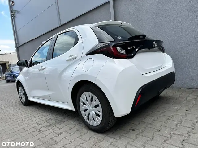 Toyota Yaris — zdjęcie 3