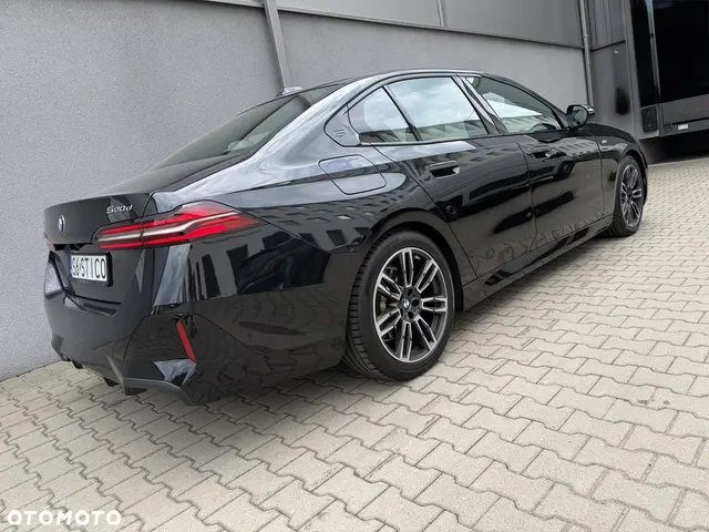 BMW Seria 5 — zdjęcie 2