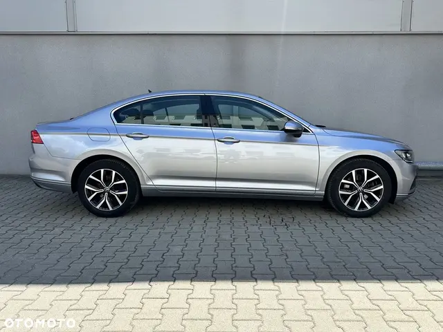 Volkswagen Passat — zdjęcie 3